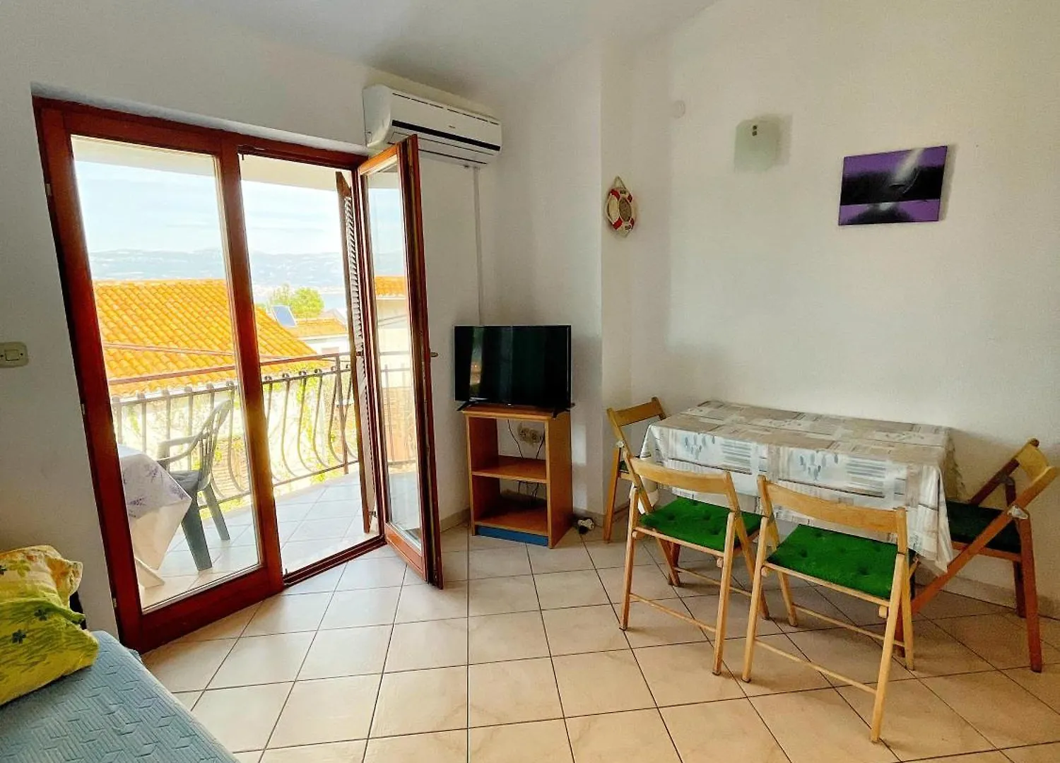 Apartmani Zlato 70M From Beach!